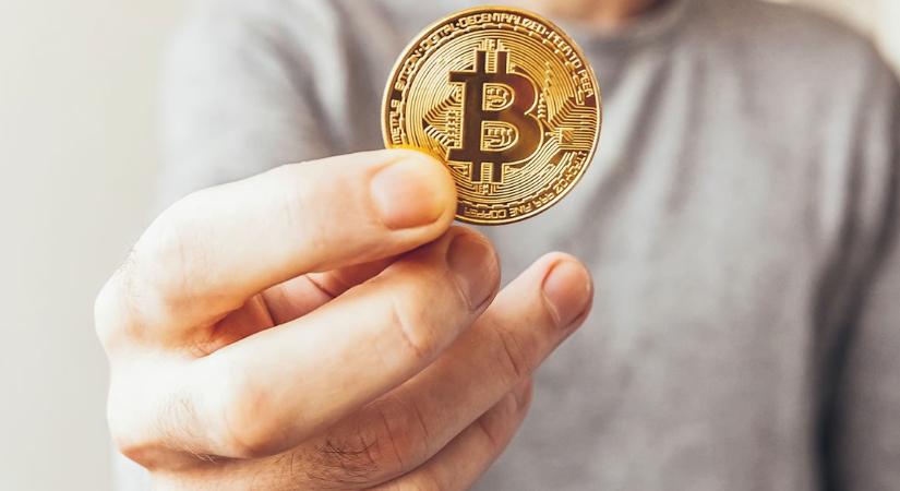 Elképesztő mennyiségű Bitcoin áramlik ki a tőzsdékről