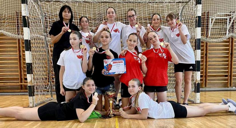 Kupagyőztes lett az U14-es dorogi kézilabdacsapat