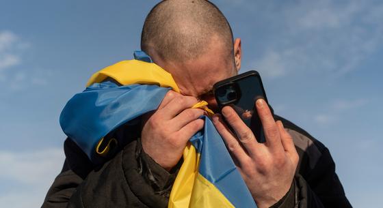 A „Dicsőség Oroszországnak” feliratot vésték a fogságban egy ukrán katona hasára