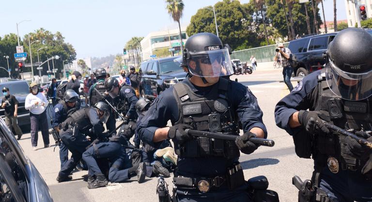 Los Angeles 2025: a demokraták nem ismerik el a hatalomvesztést, mindent fölégetnek, mindent felforgatnak