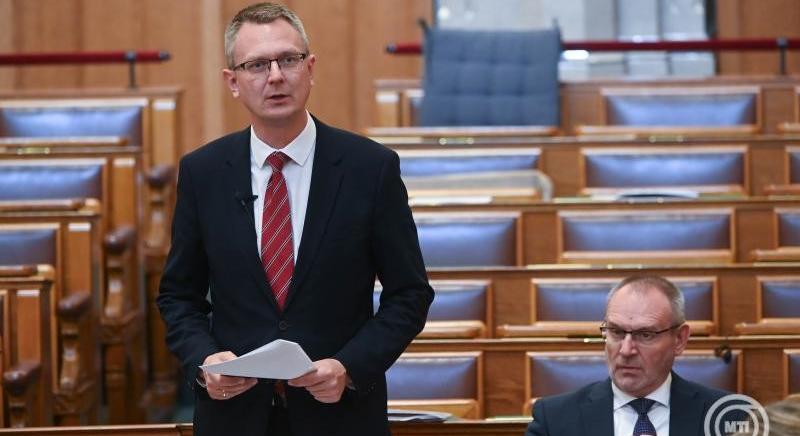 A plazmaadástól a háziorvosi rendszer ellehetetlenüléséig