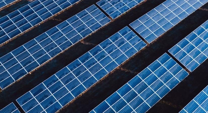 Napelemmel a jövőbe: zöld energiára váltott az Alstom mátranováki üzeme