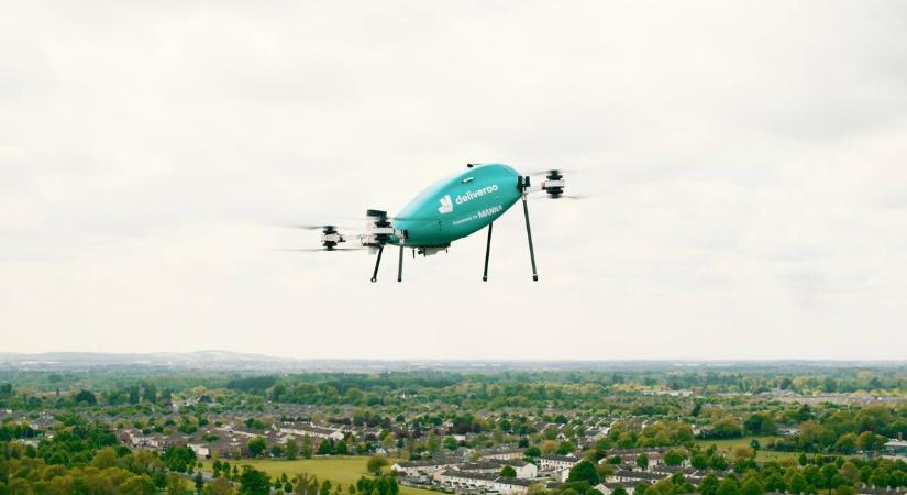 Drónos ételkiszállítást tesztel a Deliveroo Dublinban