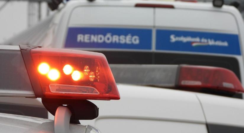 Lopott rollerrel ment időpontot kérni a fodrásztól, majd egy női táskával távozott a balmazújvárosi férfi