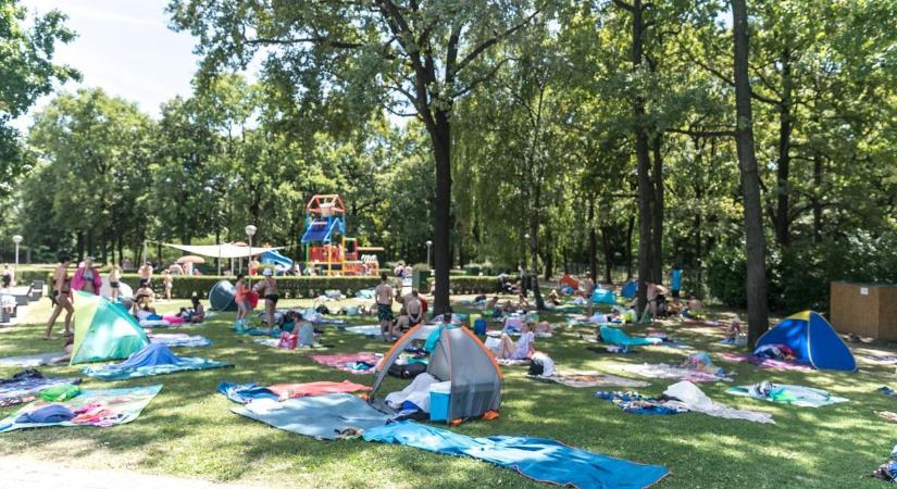 Nyit az élményfürdő, száz gyerek már minden hétköznap biztos, hogy lesz benne