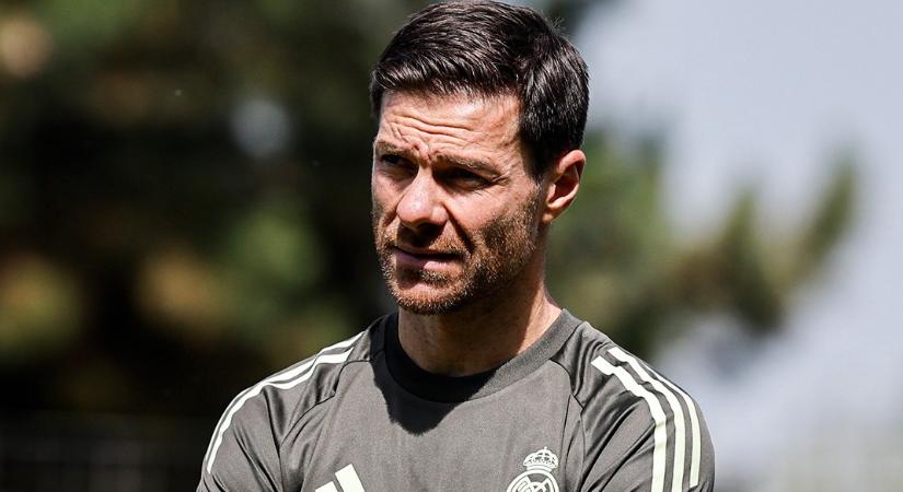 Xabi Alonso tisztogat, a Real Madrid három klasszisának mennie kell