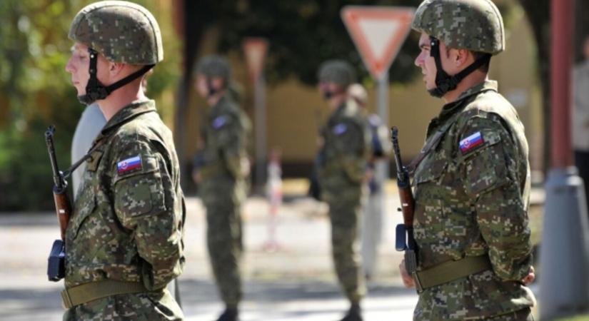 Ne ijedjen meg, ha katonákat lát az utcán csütörtökön