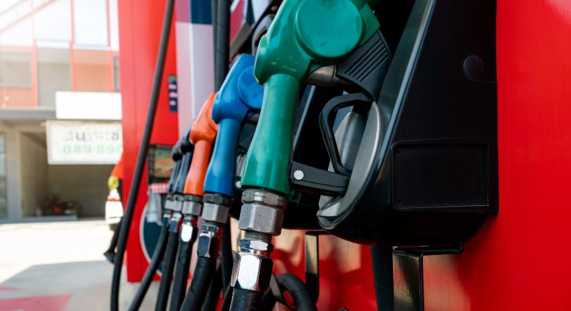Rossz hírek jöttek a kutakról - a benzines és a dízel autók tulajdonosai is szívhatják a fogukat