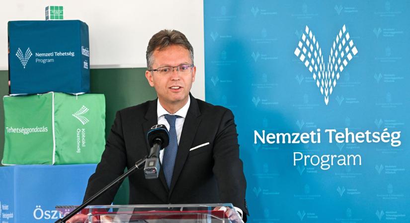 Hankó Balázs bejelentette: megjelentek a Nemzeti Tehetség Program idei pályázatai
