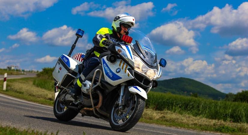 Rácsok mögé került egy Bajnán megállított motoros