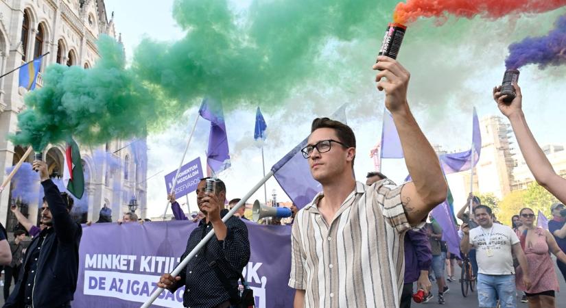 A momentumos képviselők a semmire kapják milliós fizetésüket