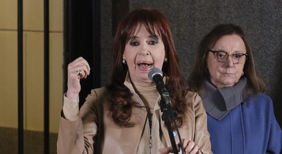 Utcai megmozdulások kezdődtek Argentínában a volt elnök elítélése miatt