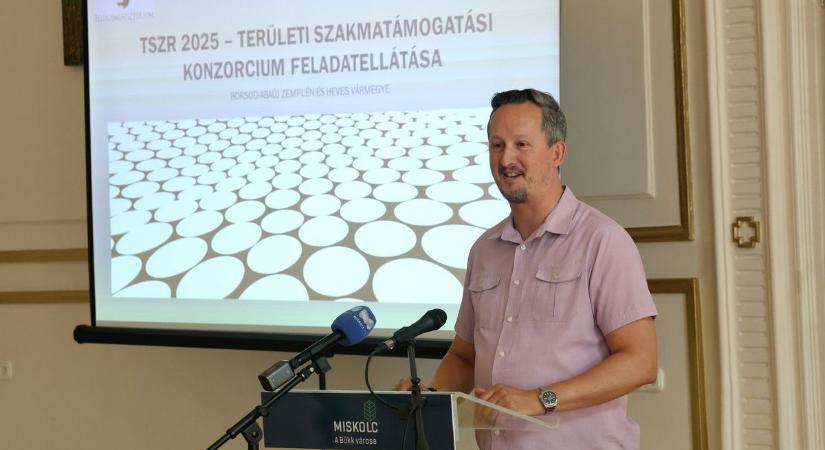 Bántalmazott családok és válsághelyzetben lévő anyák várják a segítséget (fotók, videó)