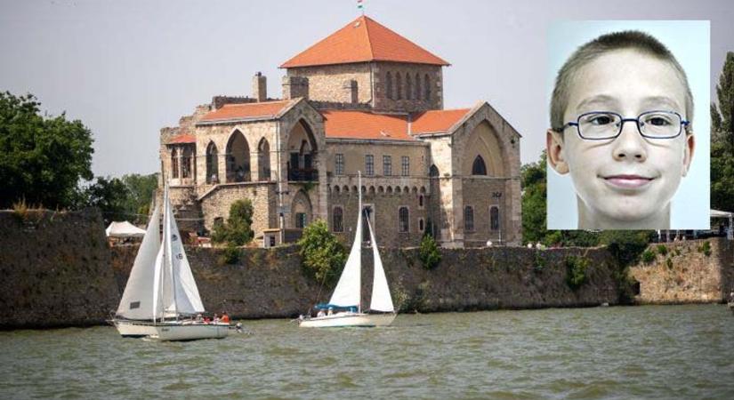 Óriási az aggodalom, iskolás korú fiút keres egész Tata, József nem ment haza FOTÓ