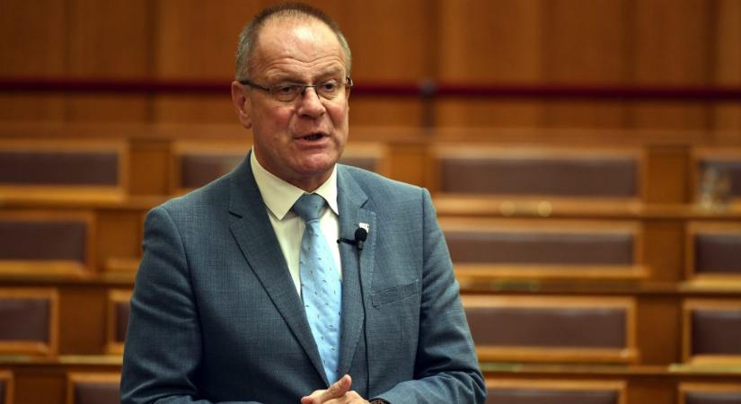 Elfogadták a helyi önazonosságról szóló törvényt, a település döntheti el, ki költözhet hozzájuk