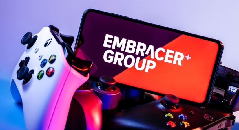 Lemond pozíciójáról az Embracer Group vezérigazgatója, akinek a vezetése alatt előbb felemelkedett, majd zuhanórepülésbe kezdett a cég