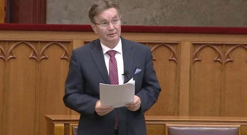 Pajtók Gábor lett a parlamenti igazságügyi bizottság alelnöke