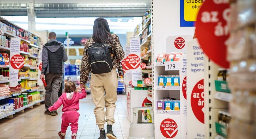 Elemzők: az infláció májusban is a jegybanki célsáv közelében maradt – továbbra sincs árrobbanás
