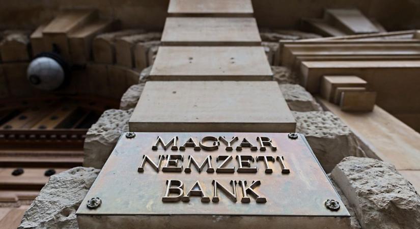 Egyhangúlag szavazott az alapkamatról az MNB Monetáris Tanácsa májusban