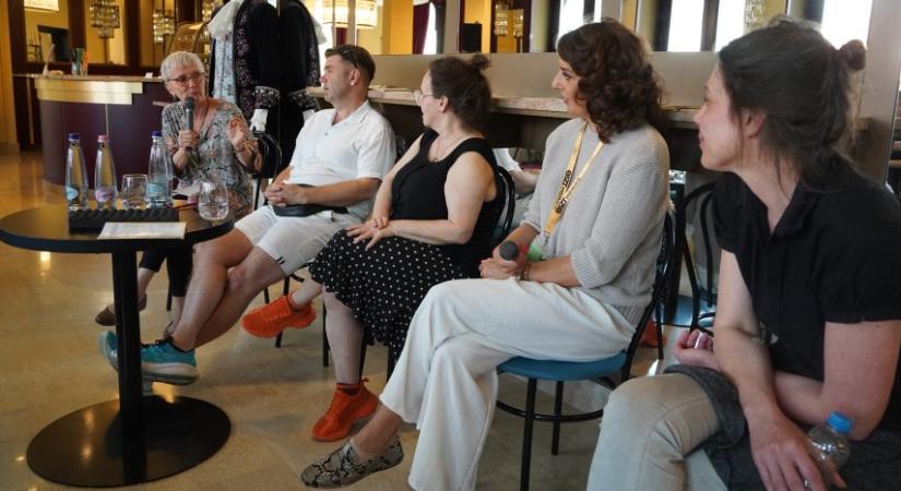 A világ legjobb partnerétől a rendezőig, akivel nem méznyalás a munka