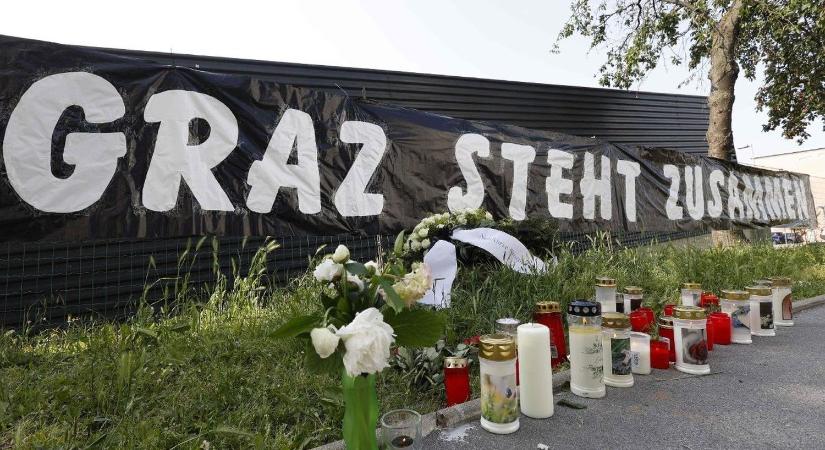 Leó pápa imádkozik a grazi lövöldözés áldozataiért
