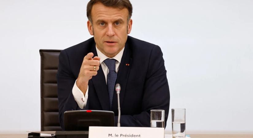 Macron megtiltaná a közösségi médiához való hozzáférést a 15 év alattiaknak