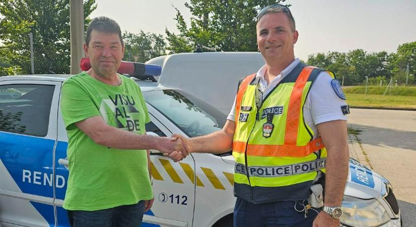 Leállt az autó, életmentő segítség érkezett az M6-oson