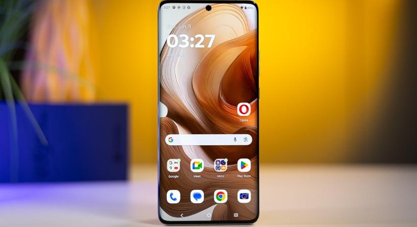 Nagyon baba csúcskategóriás telefonon dolgozhat a Motorola