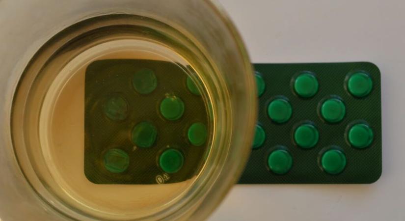Titokban abortusztablettát kevert a várandós barátnője kávéjába, a nő elveszítette a babáját