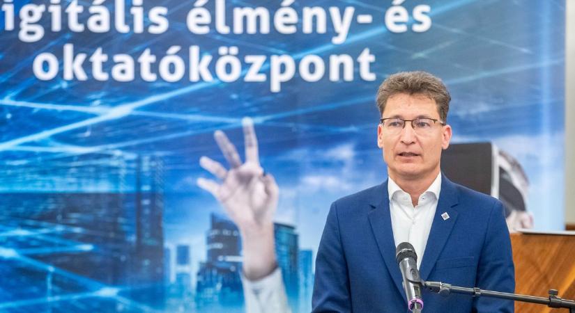 Okostanterem: a fehérvári középiskolákban is lesz (galéria)