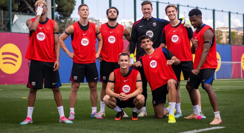 Megszakította a nyaralását a Barcelona csillaga, hogy felgyorsítsa a távozását