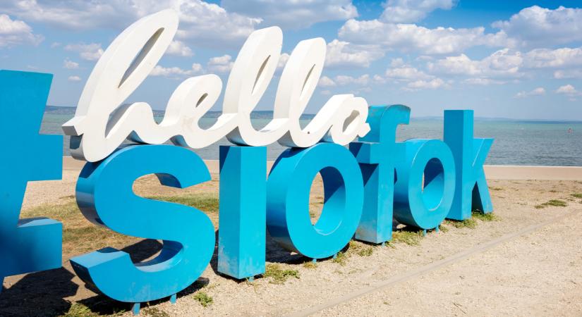 Agyad eldobod! Közel 2 ezer forint egy strandbelépő a Balatonnál, drága mulatság a fürdőzés