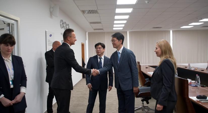 A Samsung SDI beruházása 22 milliárd forintos értéket képvisel és újabb munkahelyeket teremt  videó