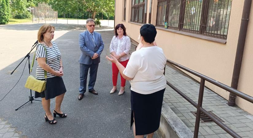 Több százmillió forint érkezik: így újulnak meg helyi iskolák Dunaújvárosban