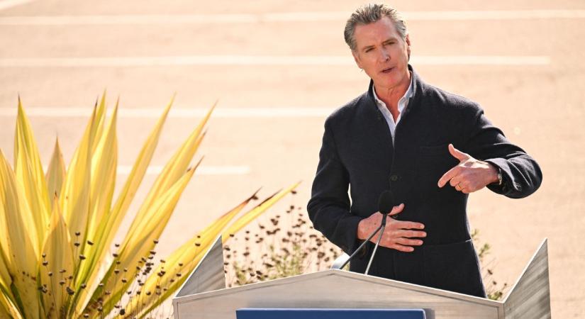 Los Angeles lángol, a kormányzó pedig a politikai karrierjét építgeti