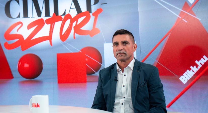 Egy hajó fedélzetén élvezi a kánikulát a Ambrus Attila