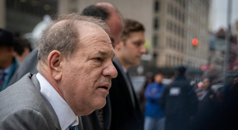 Egy ítélet, egy felmentés: újratárgyalták Harvey Weinstein 2020-as szexuális zaklatási ügyeit