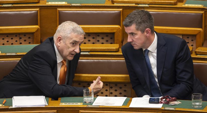 Újabb politikai játszmába dobták koncnak a titkosszolgálatok csúcsszervét