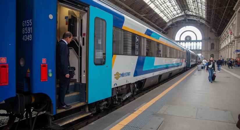 Elképesztő jelenetek a MÁV vonatán, ilyenre még tényleg nem volt példa