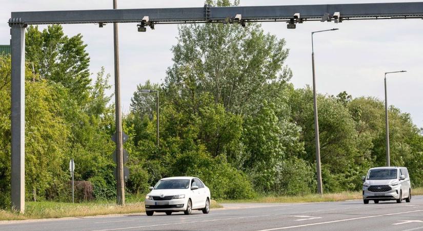 Kiderült, mit lát valójában a Véda! – Tévhitek dőlnek meg a traffipaxról