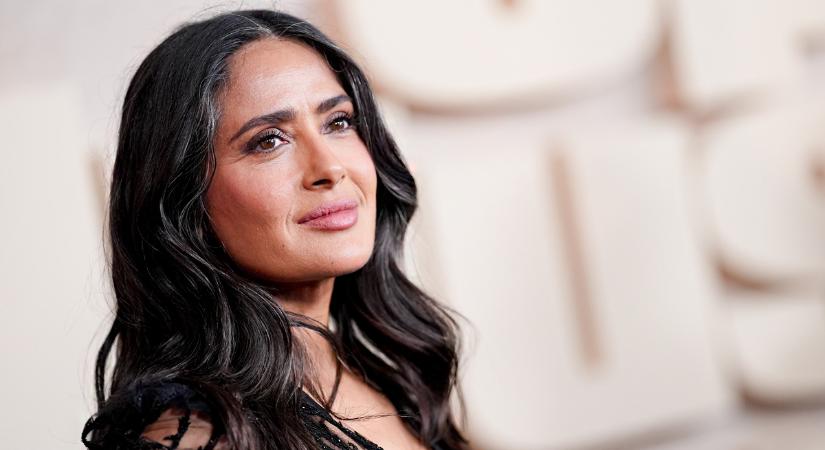 Salma Hayek szépségtitka az arcápolástól a sminkig: elárulta, miért nem mos arcot reggel