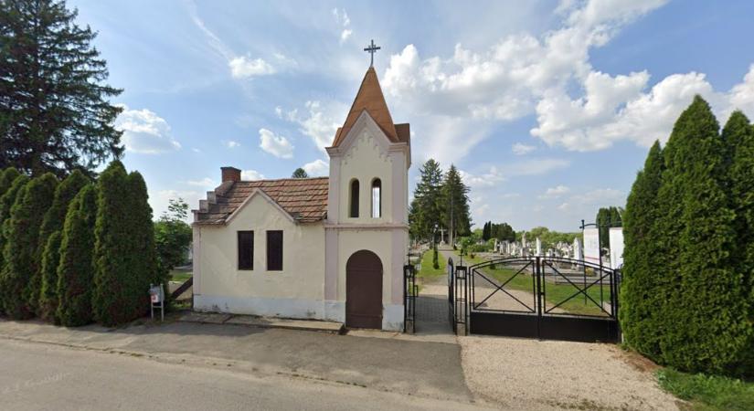Kápolnafelújításra kapott pénzt a Fidesz-közeli egyesület, de az épület sosem volt kápolna