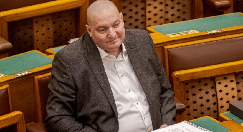 Népszava: Németh Szilárd által létrehozott alapítványé lett az 1,8 milliárdért felújított sátoraljaújhelyi Bortemplom