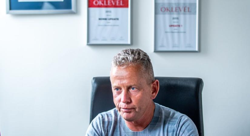 Schobert Norbi: Milyen érdekes! A 90-es években tudtam, amit az AI ír most!