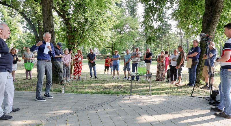 Folytatódik a Donner rehabilitációja