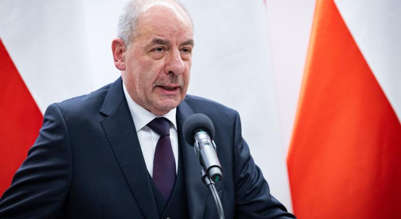 Elhúzták a nótáját Sulyok Tamásnak, példátlan dolog történt a köztársasági elnökkel