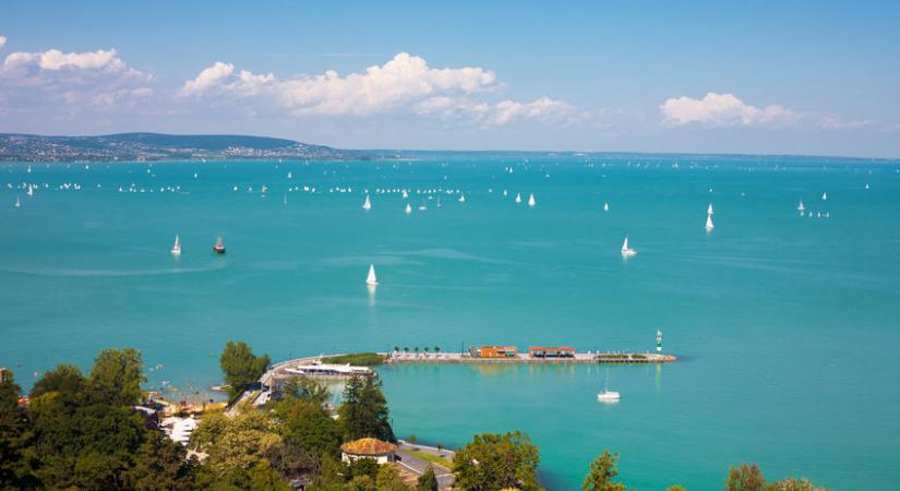 Nagyon megdrágultak a balatoni strandbelépők