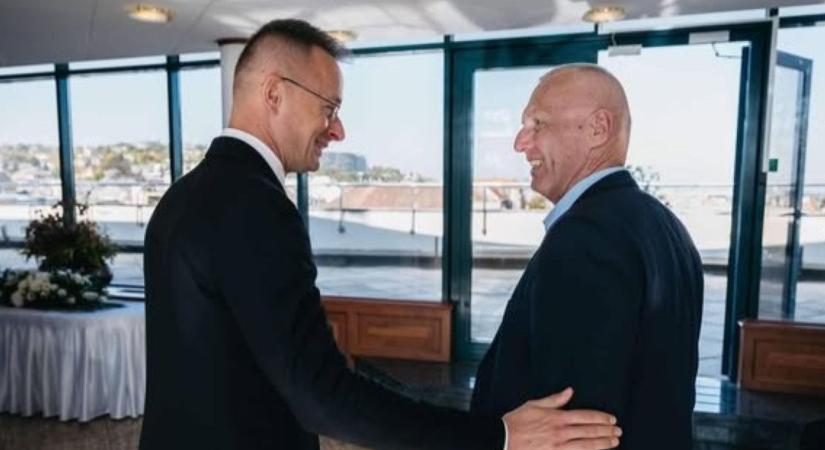 Megbukott egy diplomatajelölt a fideszes propagandista barátjának orosz kapcsolatai miatt