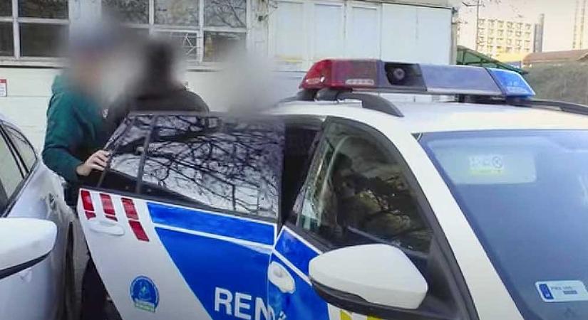 Csaló víz- és gázszerelőket kapcsoltak le Budapesten, túlárazott kiszállási díjakkal trükközve brutális pénzeket nyúltak le