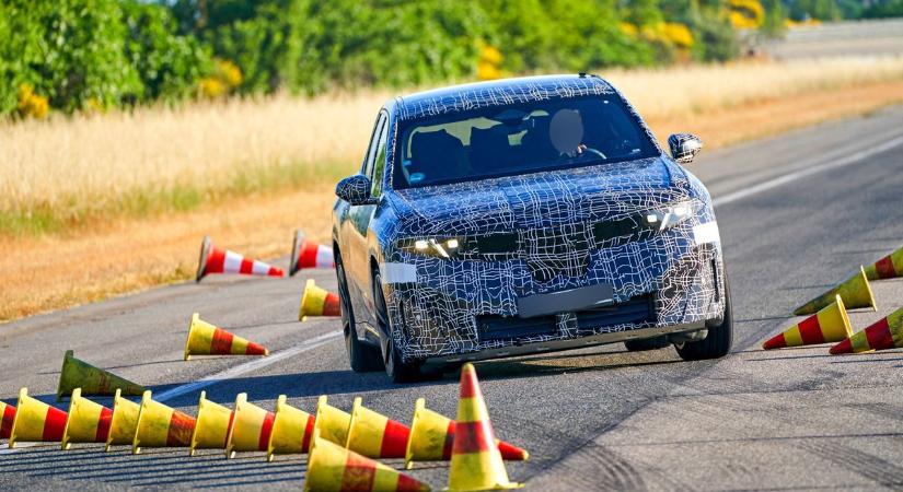 Meglepő adatok! Erre lesz képes a Debrecenben készülő új BMW! - videóval